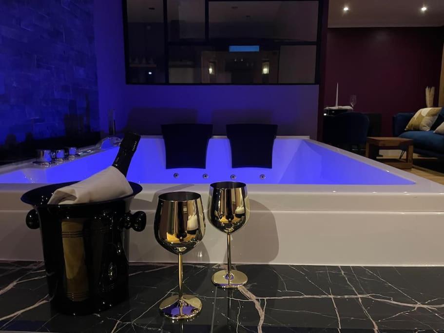Le Cocon Des Granges - Suite Sauna Jaccuzi Spa Bonnieres-sur-Seine المظهر الخارجي الصورة
